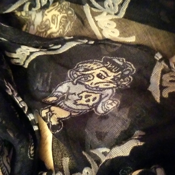 UNC Tarheel scarf - Picture 3 of 4